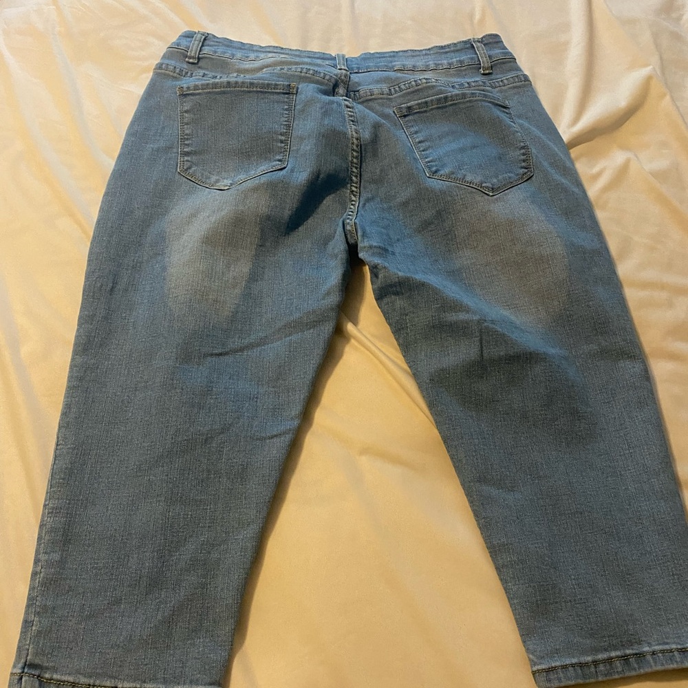 Cute capris size 14